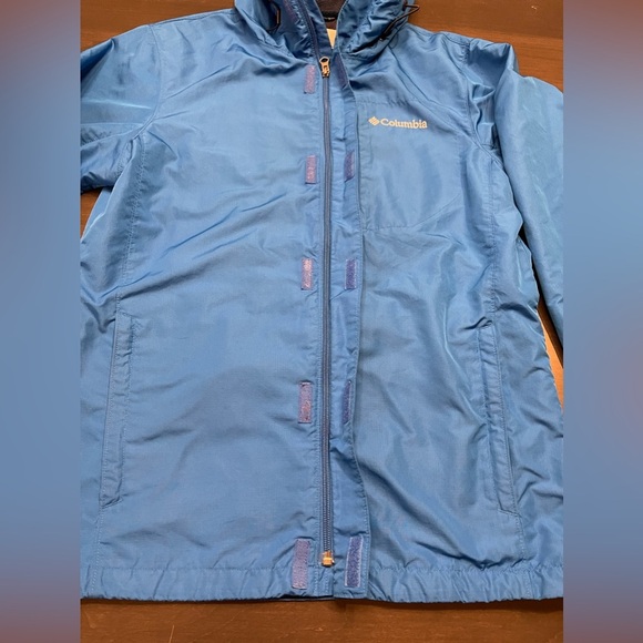 ✅Columbia Jacket size Small unisex in beautiful shade of bright blue.  MINT‼️ - Picture 4 of 9
